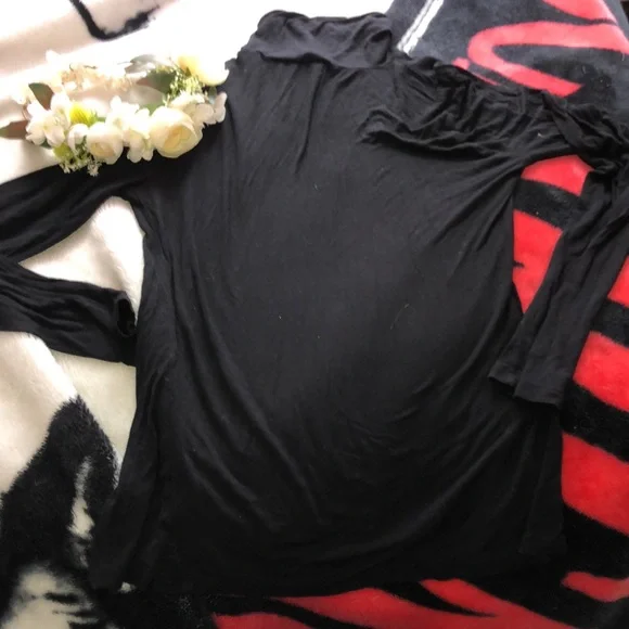 Black dress shirt - Picture 2 of 3